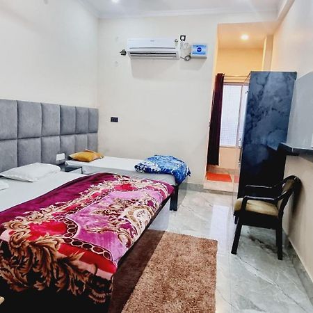 Surya Palace Ayodhya Buitenkant foto