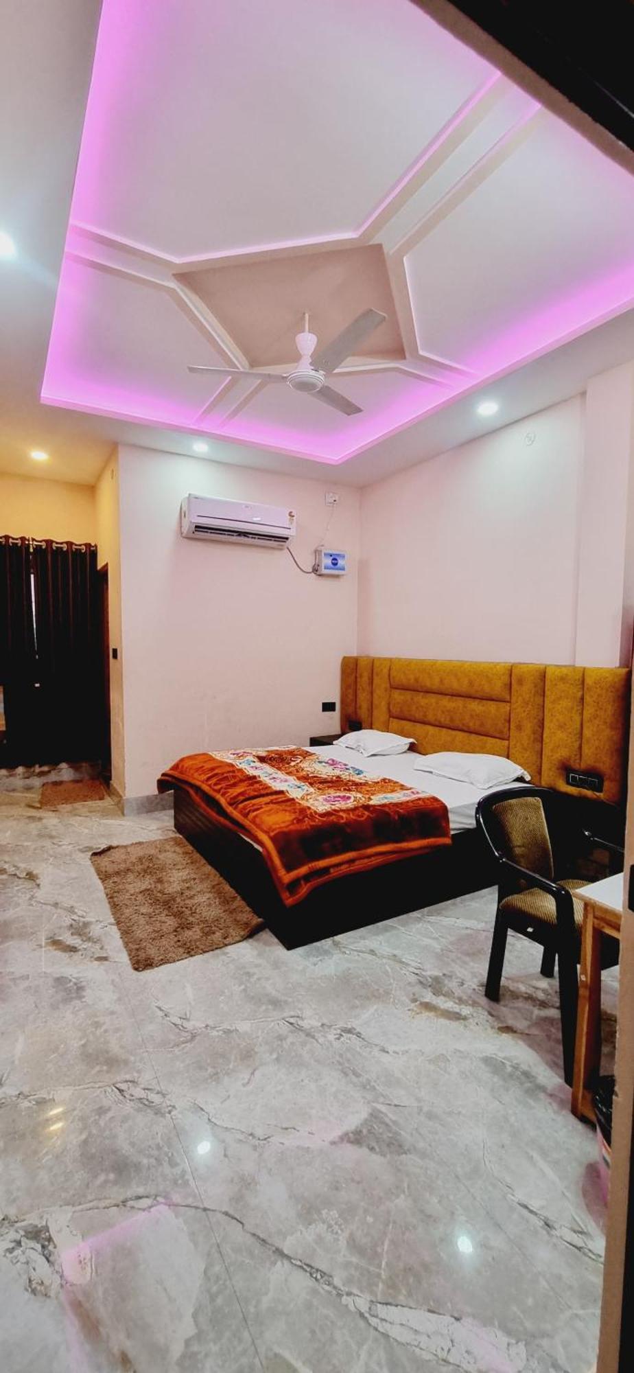 Surya Palace Ayodhya Buitenkant foto